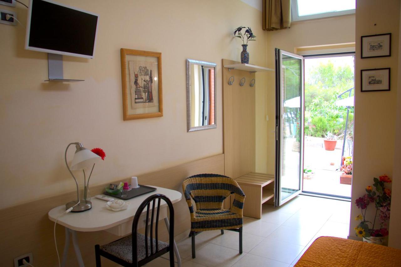 B&B Il Villino มาเตรา ภายนอก รูปภาพ